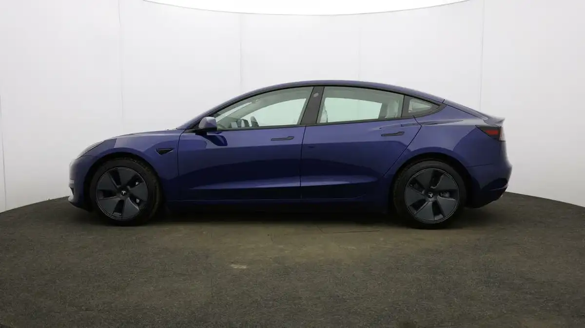 2021-tesla-model-3-e-long-range-4x4-big-3