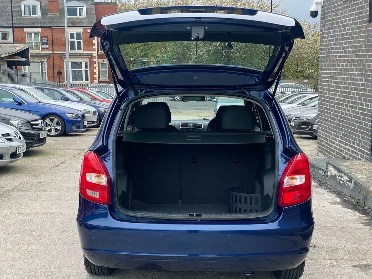 2009-skoda-fabia-14-2-estate-big-33