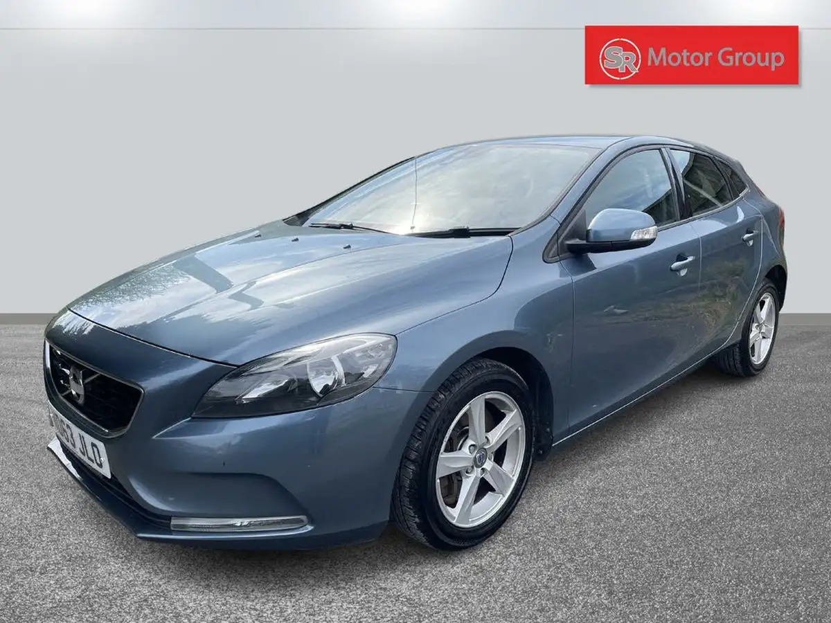 2014-volvo-v40-20td-d3-es-nav-big-2