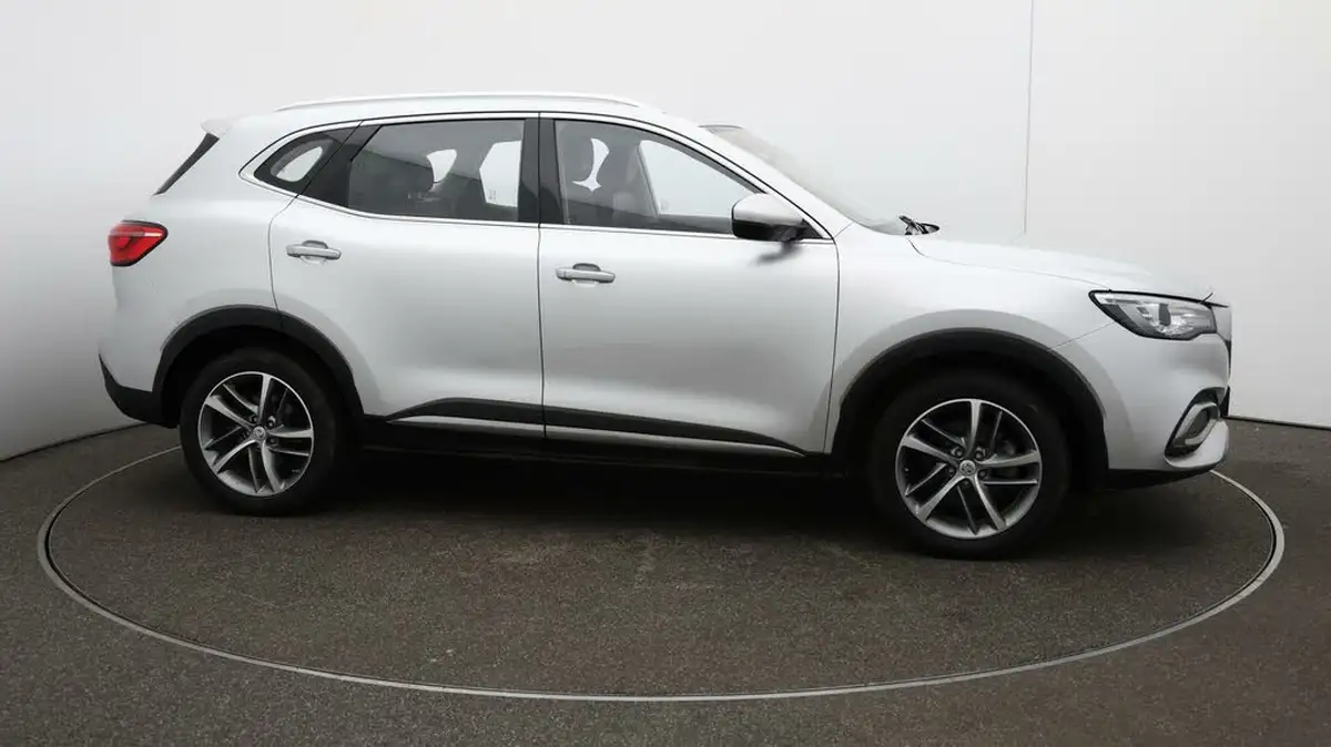 2023-mg-hs-15t-gdi-excite-162ps-dct-big-41