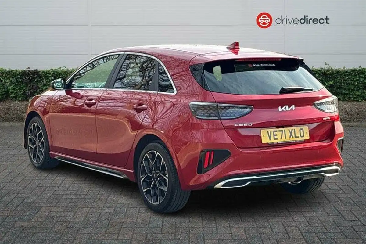 2022-kia-ceed-15-t-gdi-gt-line-big-4