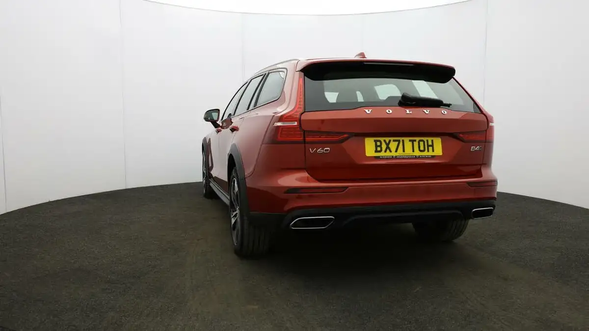 2021-volvo-v60-20td-b4-cross-country-big-59