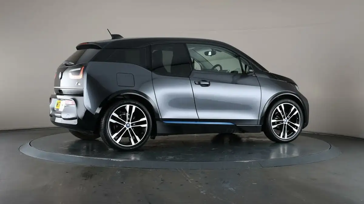2022-bmw-i3-e-120-ah-s-big-53