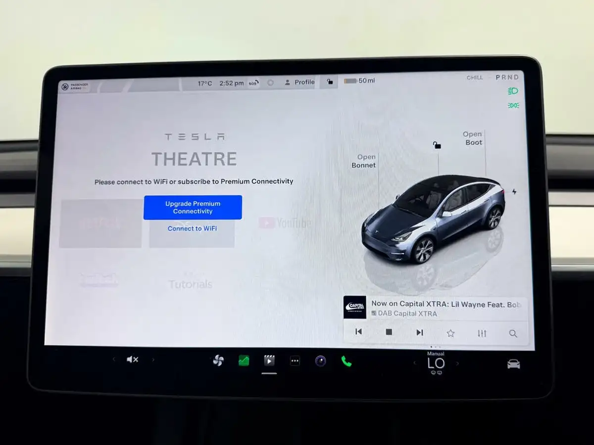 2022-tesla-model-y-e-long-range-big-34