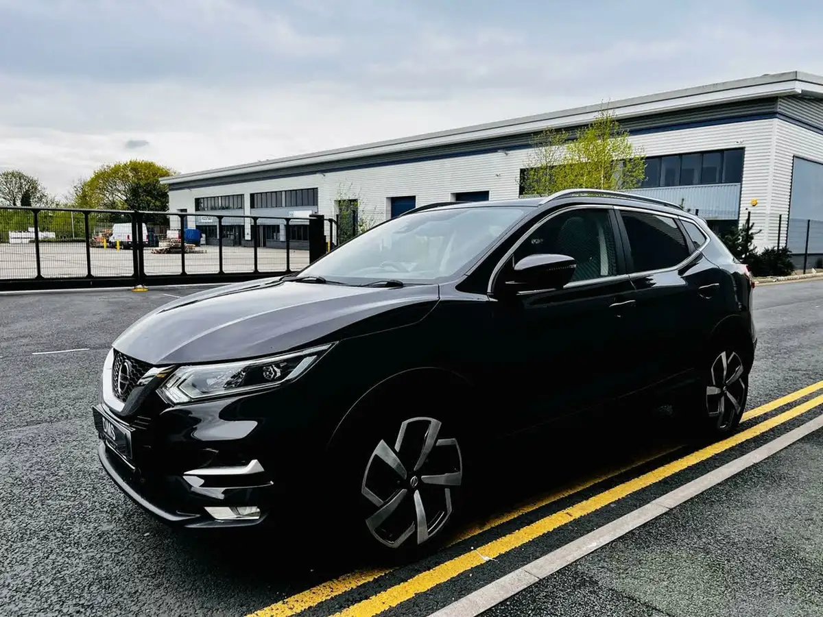 2020-nissan-qashqai-13-dig-t-tekna-160ps-dct-big-3
