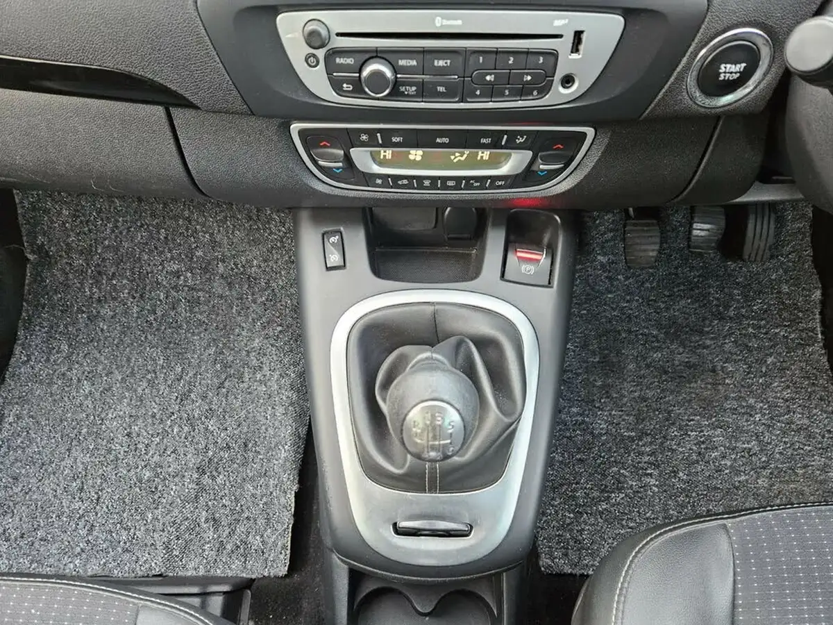 2013-renault-grand-scenic-16td-dynamique-tom-tom-ss-big-17
