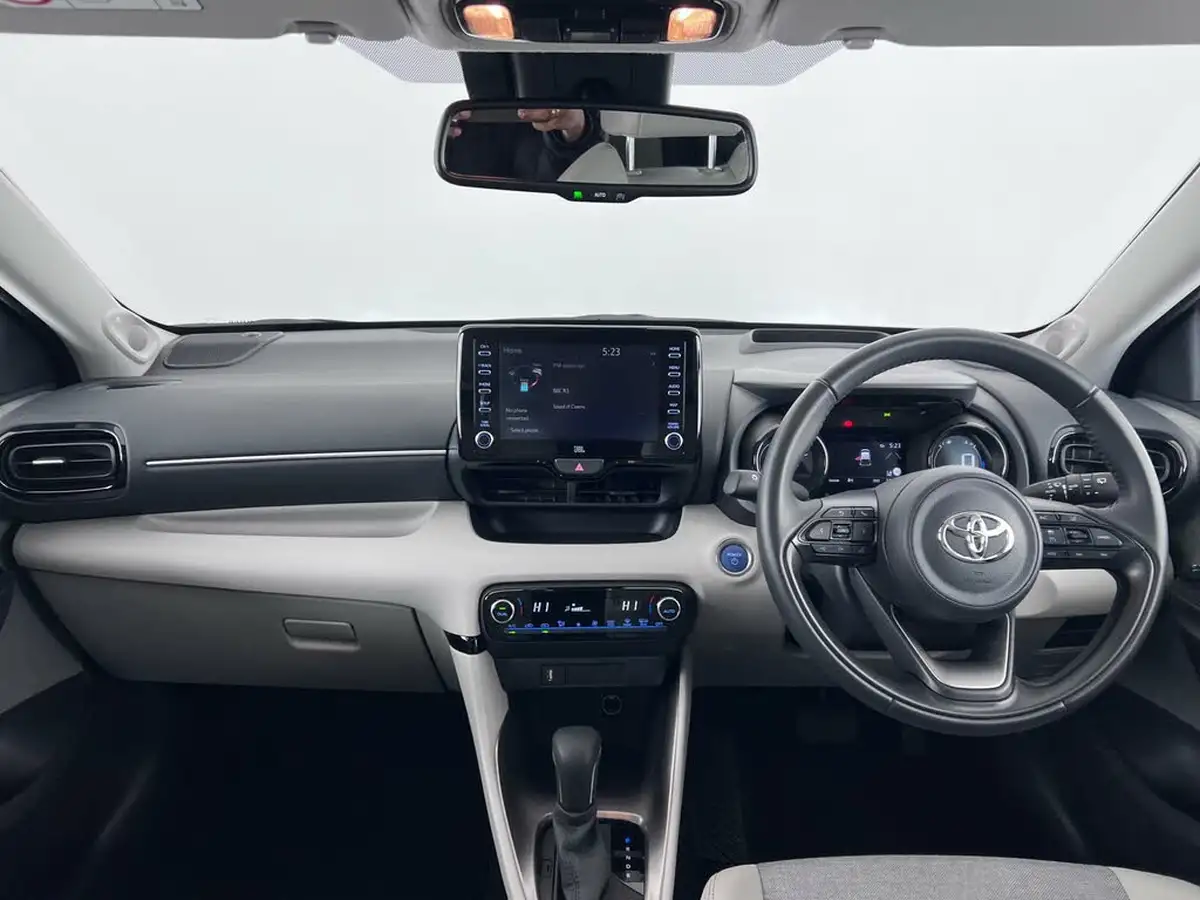 2021-toyota-yaris-15-vvt-i-excel-big-15