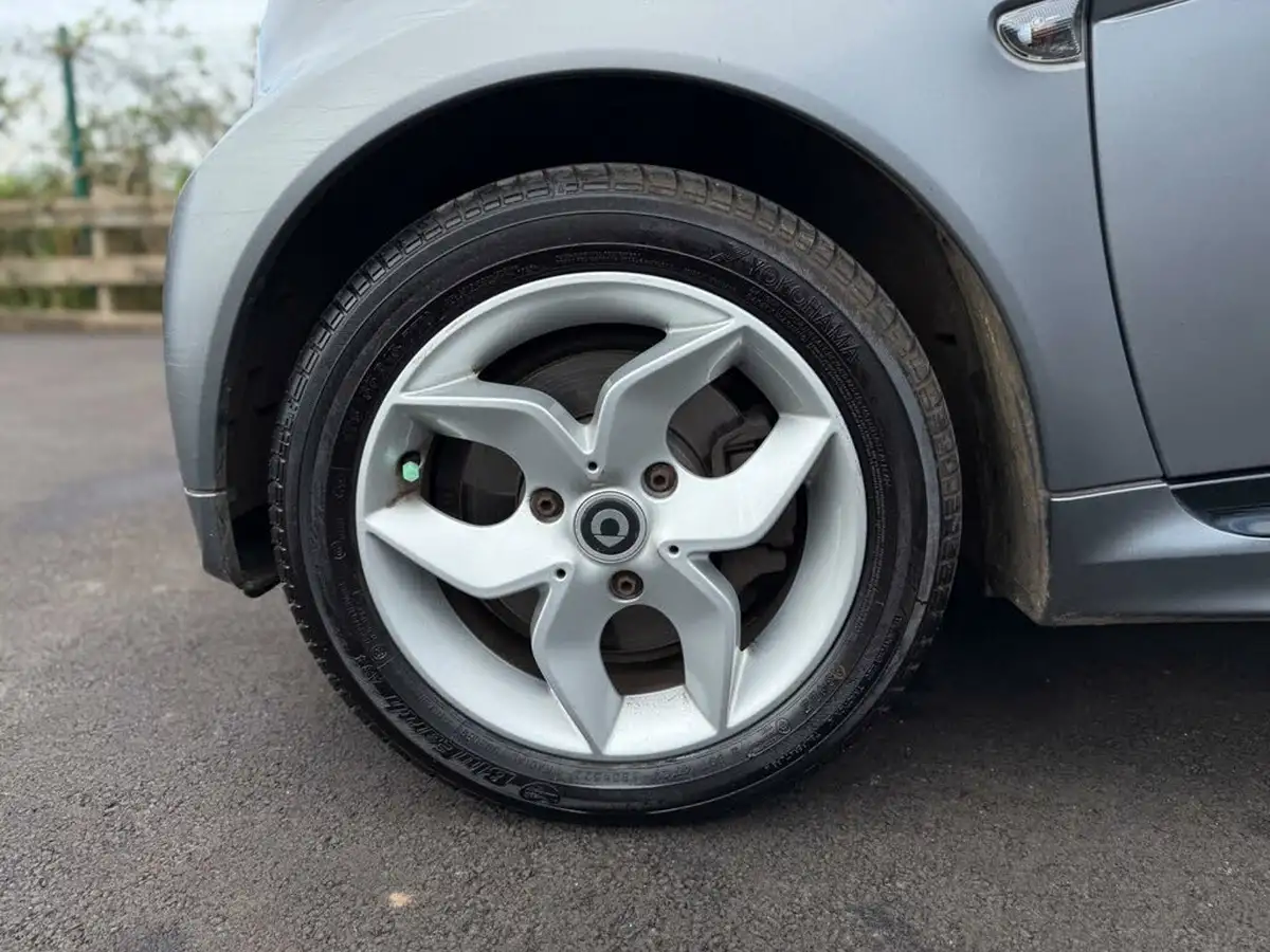 2014-smart-fortwo-10-pulse-83bhp-coupe-big-30