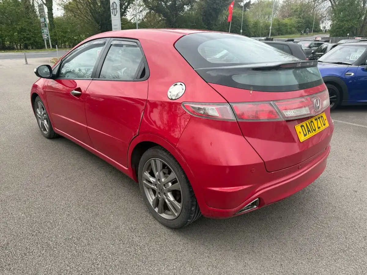 2010-honda-civic-18-si-i-vtec-big-6