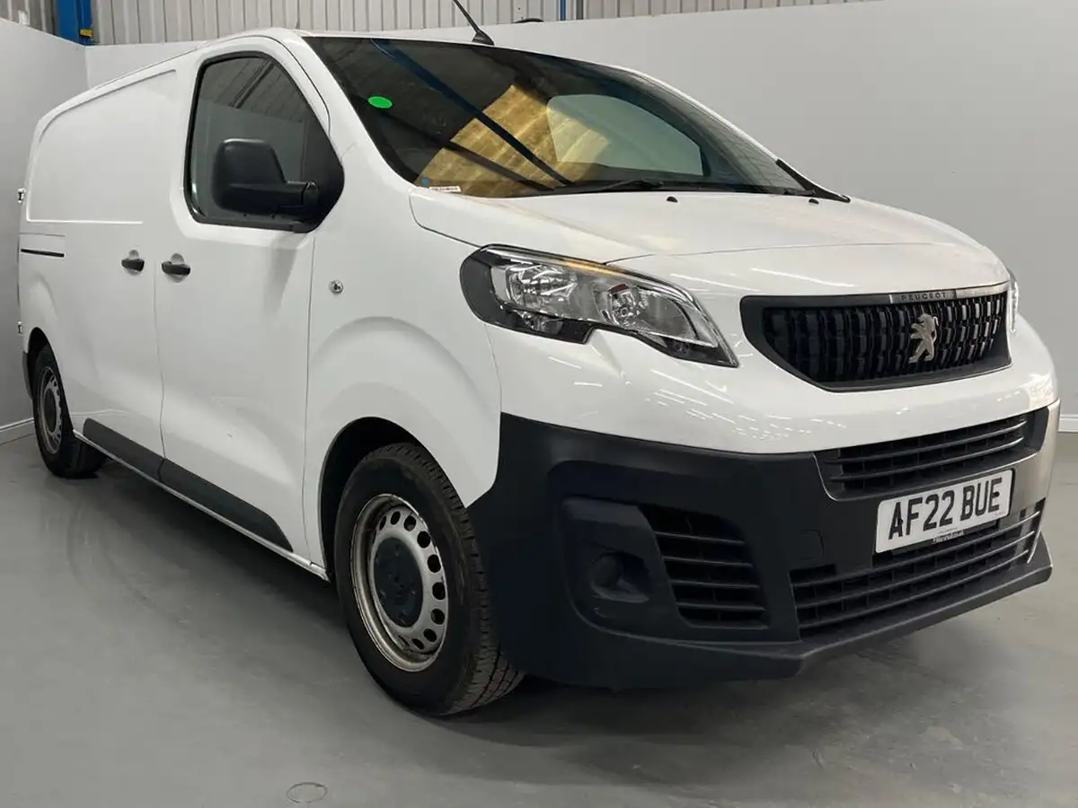 2022-peugeot-expert-15-bluehdi-professional-premium-compact-1000-big-0