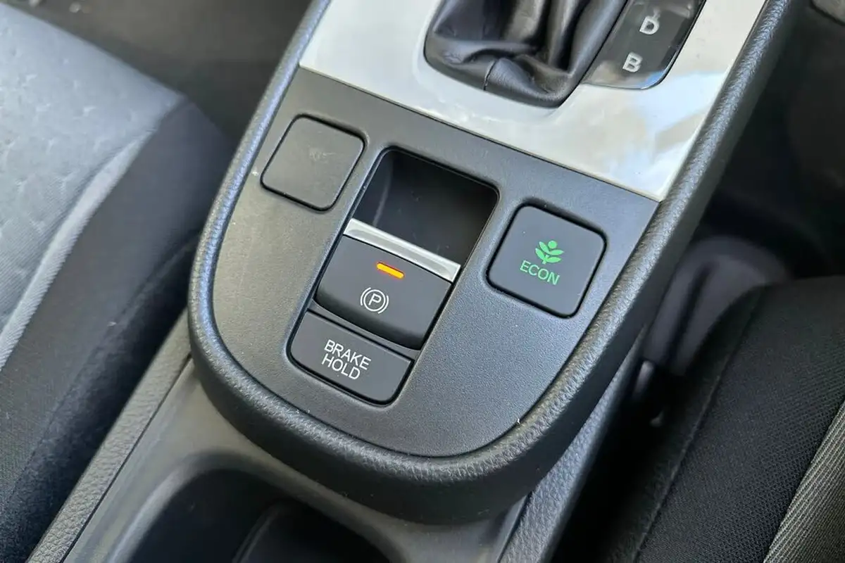 2024-honda-jazz-15-i-mmd-elegance-big-36