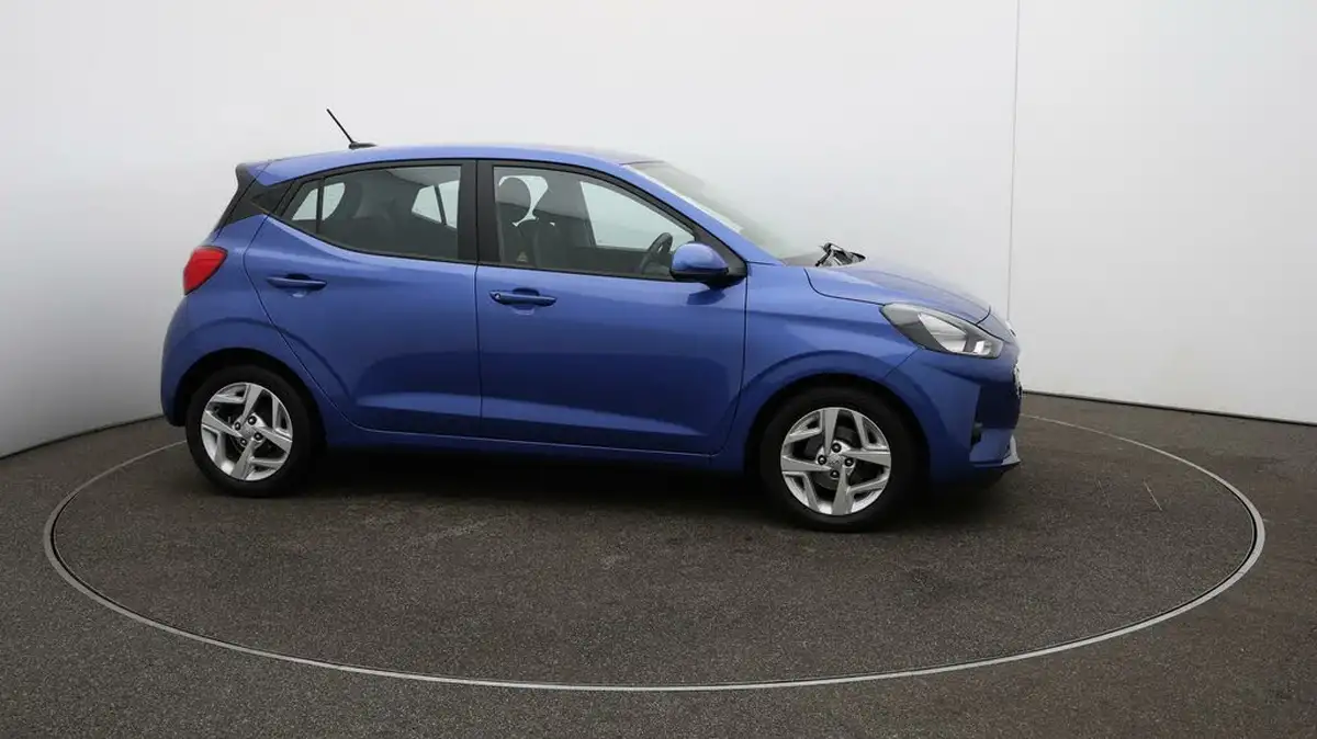 2020-hyundai-i10-12-se-connect-big-40