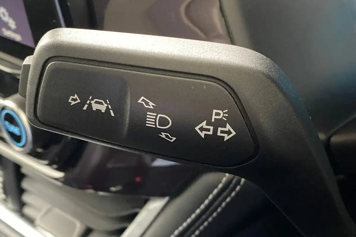 2018-ford-fiesta-10t-vignale-140ps-5d-big-35
