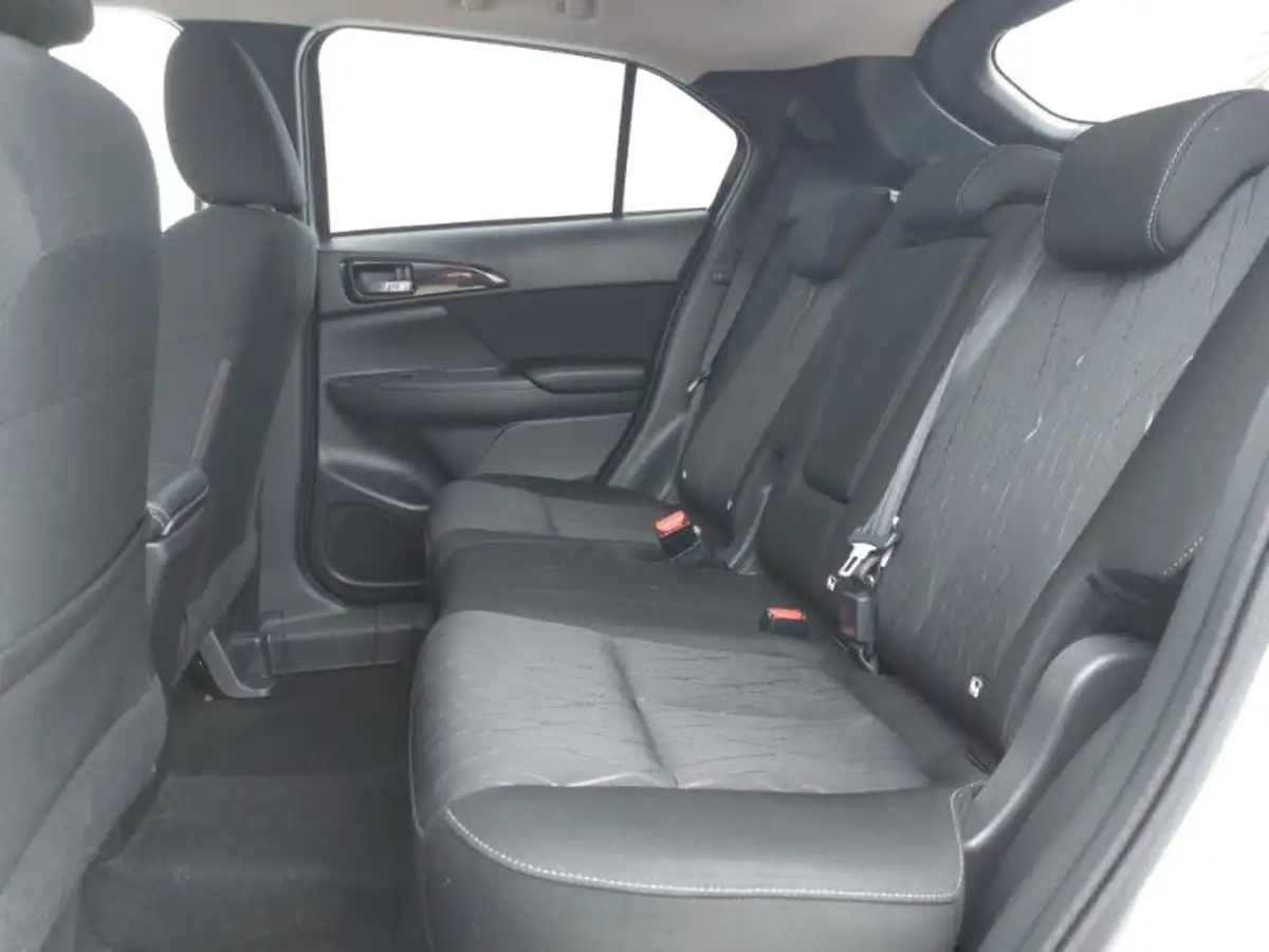 2020-mitsubishi-eclipse-cross-15-4-big-5