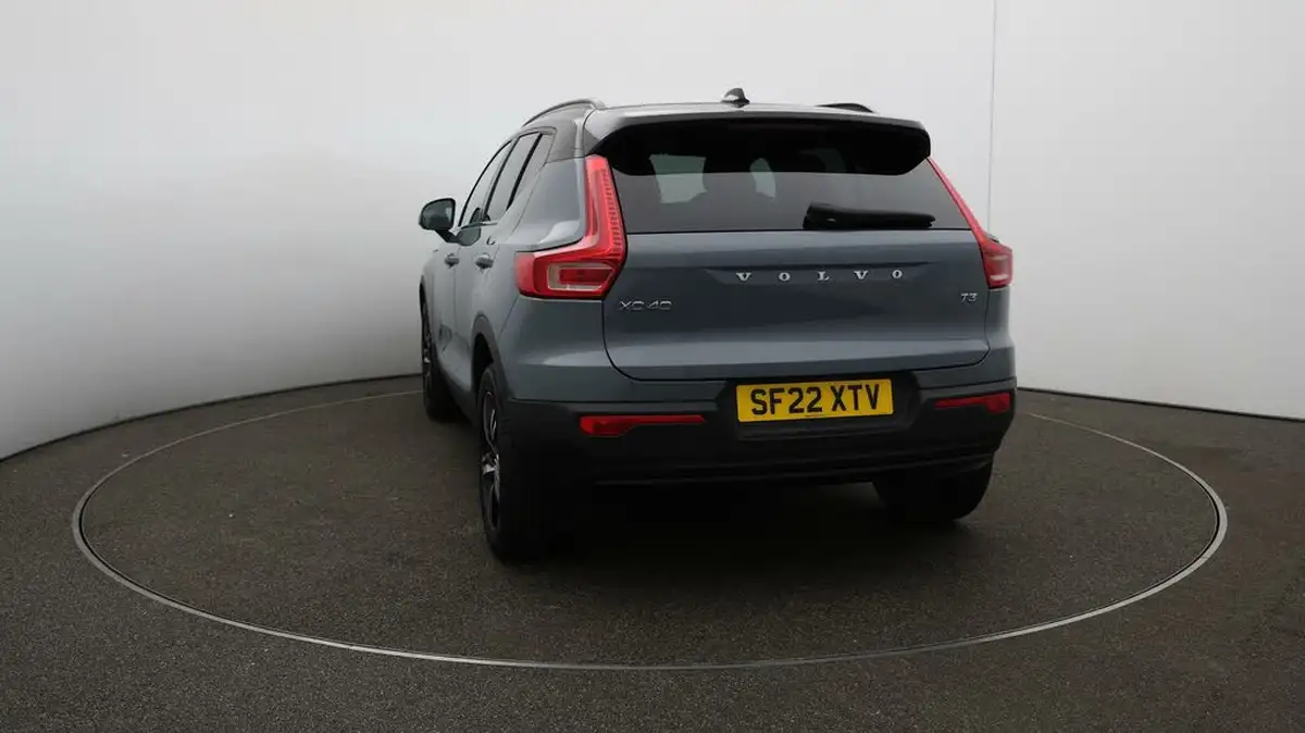 2022-volvo-xc40-15-t3-r-design-auto-big-52