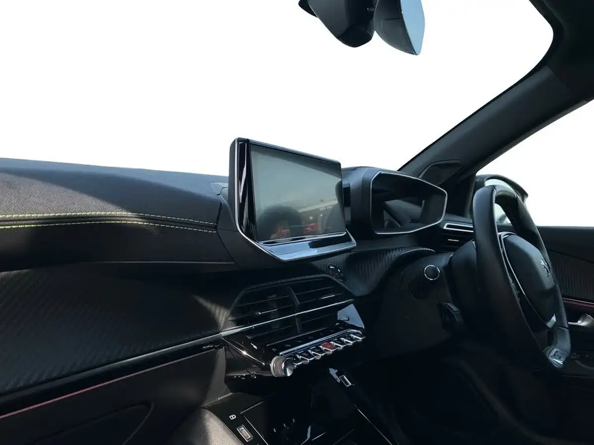 2021-peugeot-2008-suv-e-gt-big-5