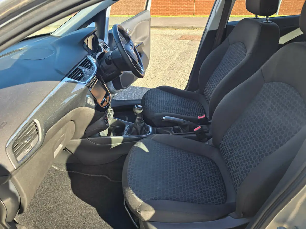 2015-vauxhall-corsa-14-excite-ac-90ps-ecoflex-5d-1398cc-big-48
