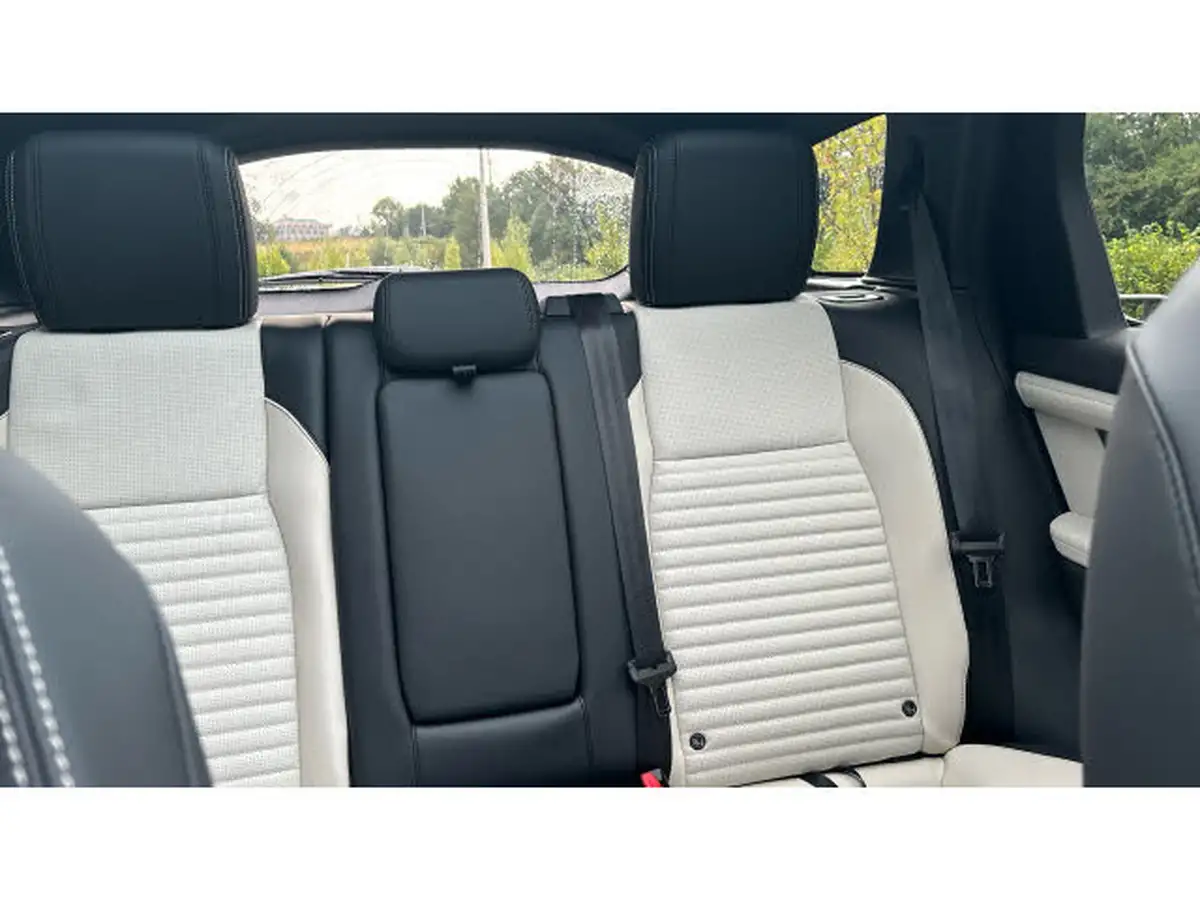 2024-land-rover-discovery-sport-15-p300e-dynamic-se-big-39