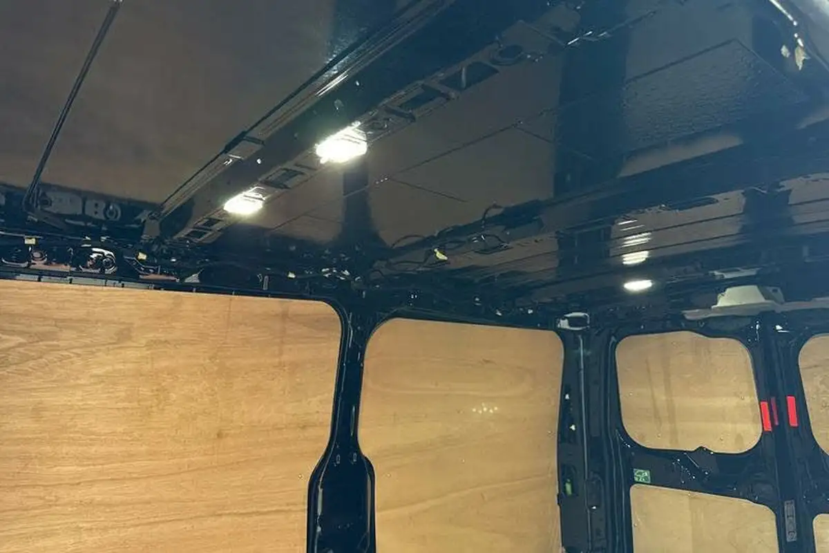 2024-ford-transit-custom-e-320-l1h1-limited-136ps-panel-van-big-32