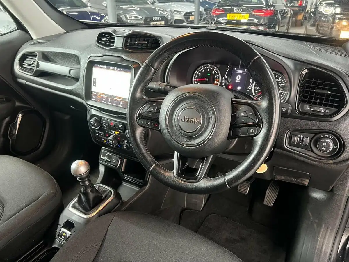 2020-jeep-renegade-10-gse-night-eagle-big-14