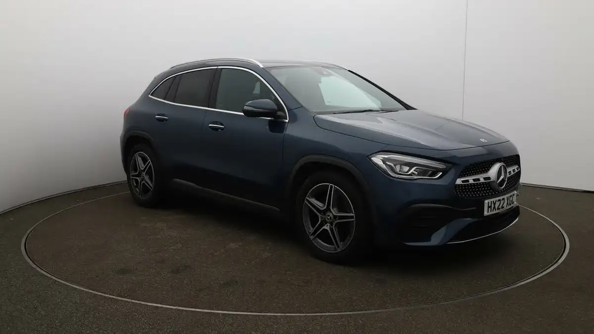 2022-mercedes-benz-gla-class-13-gla-200-amg-line-premium-big-1