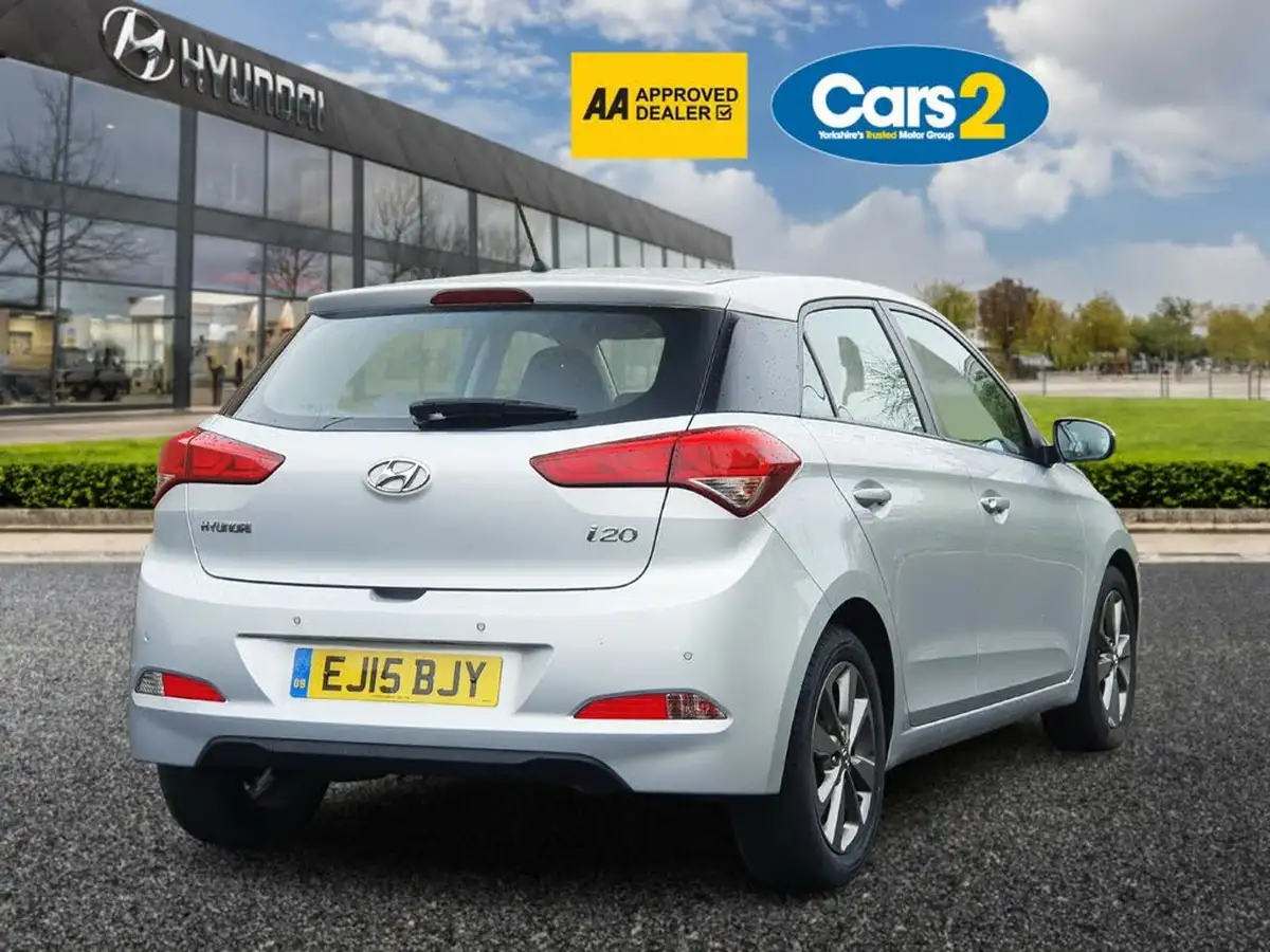 2015-hyundai-i20-14crdi-se-hatchback-5d-big-3