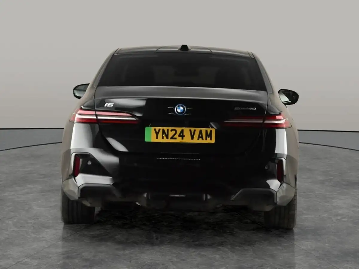 2024-bmw-5-series-e-i5-edrive40-m-sport-saloon-4d-big-4