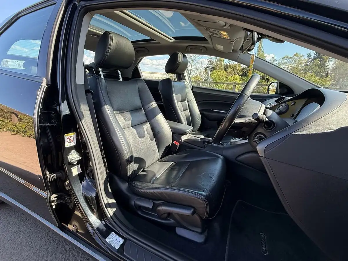 2010-honda-civic-18-ex-gt-auto-big-1