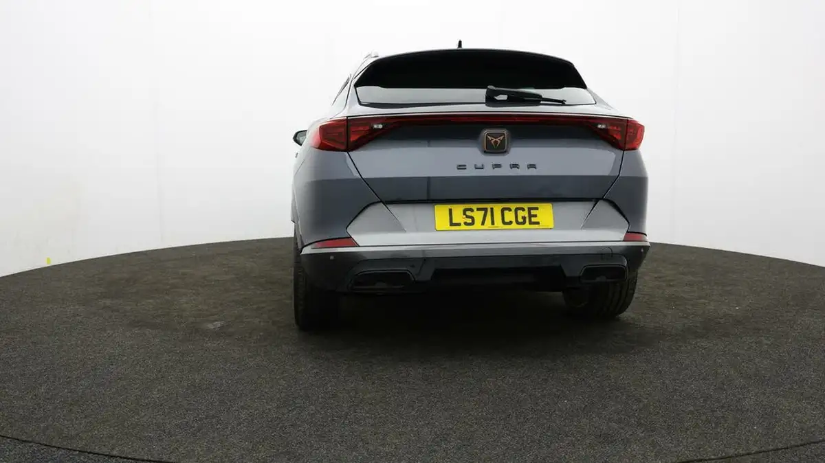 2021-cupra-formentor-14-e-hybrid-v2-big-35