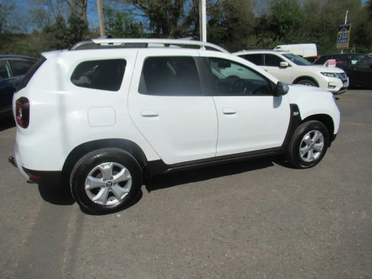 2021-dacia-duster-15dci-comfort-115bhp-blue-station-wagon-5d-big-6