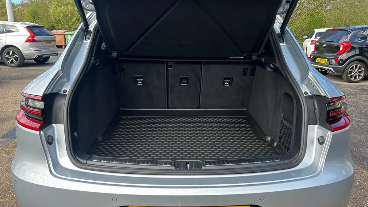 2016-porsche-macan-30-s-big-14
