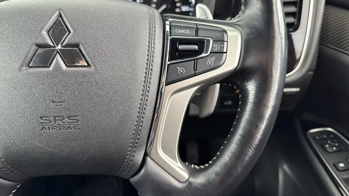 2019-mitsubishi-outlander-24-4h-phev-big-22