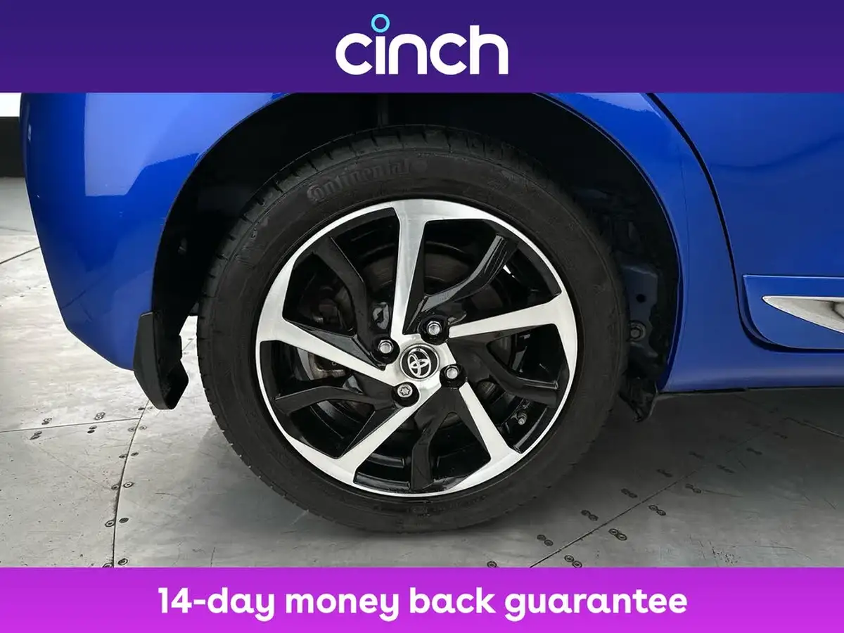 2019-toyota-yaris-15-vvt-i-excel-98bhp-hybrid-1497cc-e-cvt-big-18