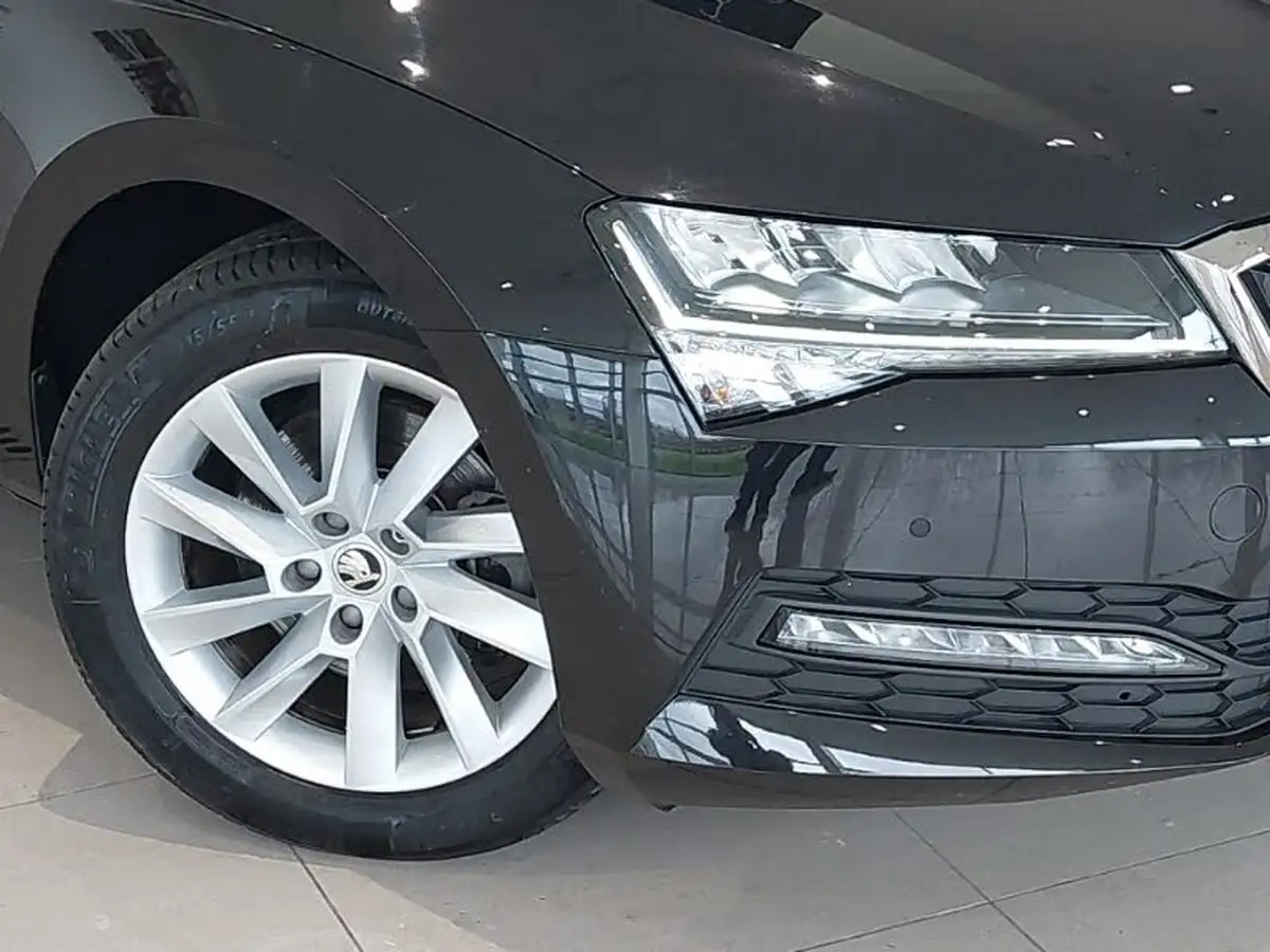 2023-skoda-superb-15-tsi-se-technology-estate-dsg-big-8