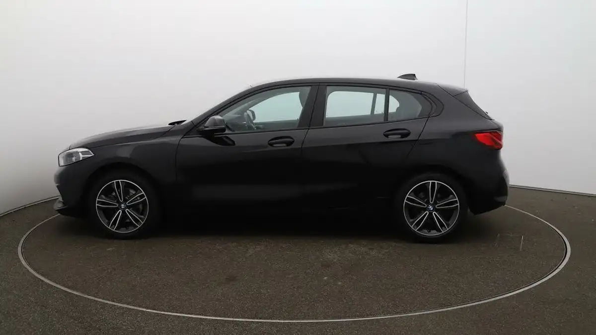 2022-bmw-1-series-15td-116d-sport-dct-big-55