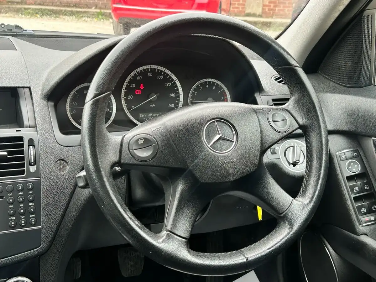 2008-mercedes-benz-c-class-18-c180-kompressor-se-saloon-4d-big-26