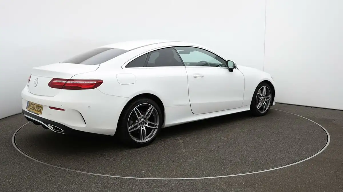 2020-mercedes-benz-e-class-20-e300-amg-line-premiumss-coupe-big-45