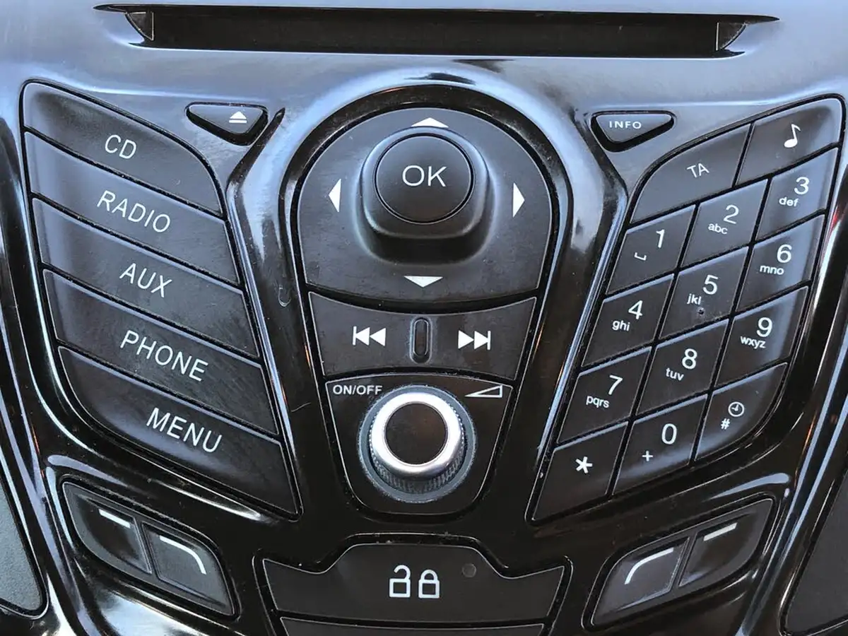 2013-ford-b-max-14-zetec-big-10