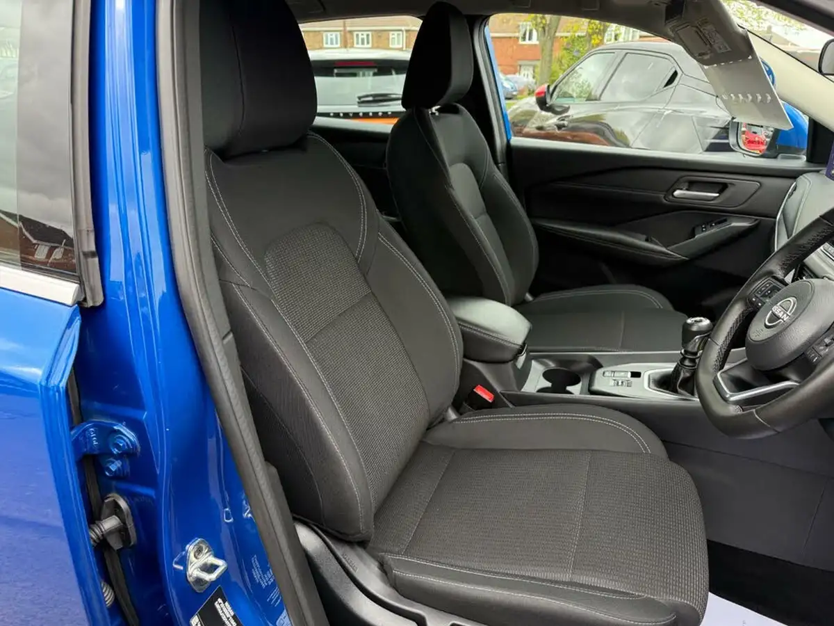 2023-nissan-qashqai-13-dig-t-acenta-premium-140ps-big-16