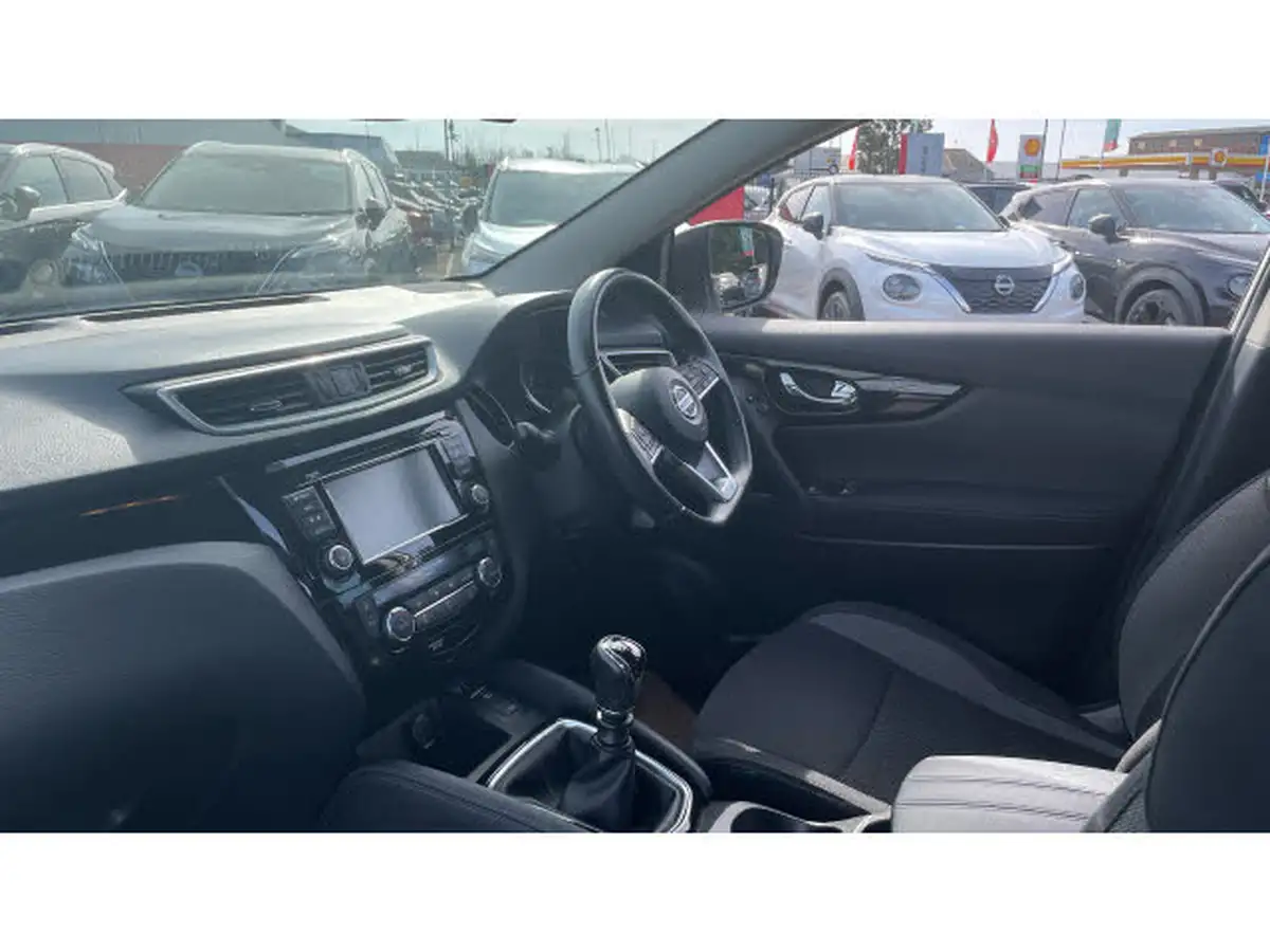2021-nissan-qashqai-13-dig-t-acenta-premium-140ps-big-8