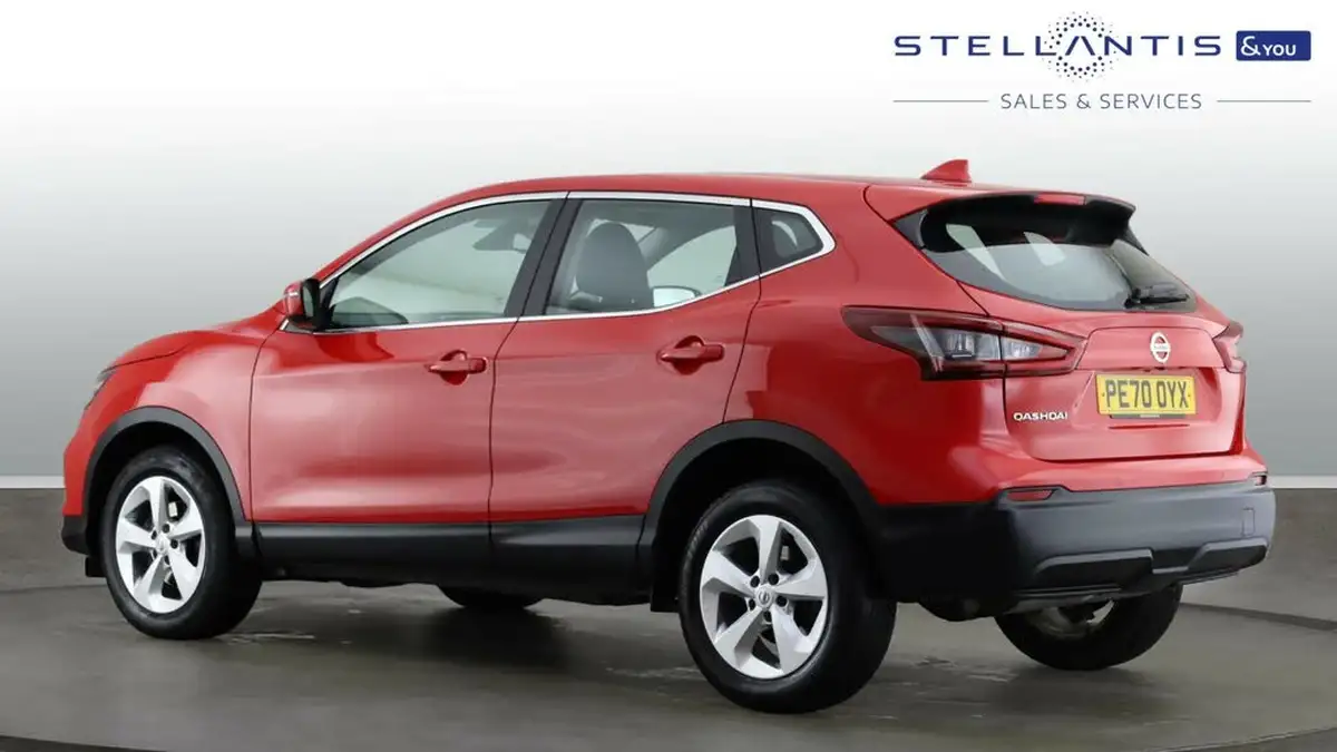 2020-nissan-qashqai-13-dig-t-acenta-premium-140ps-big-2