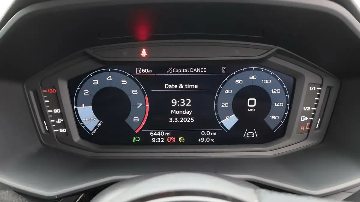 2023-audi-a1-10-25-tfsi-technik-big-10