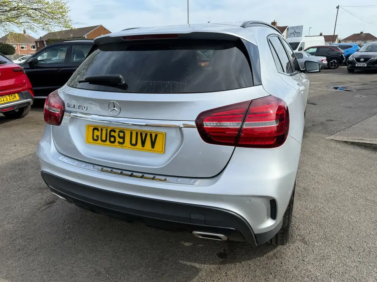 2019-mercedes-benz-gla-class-16-gla-180-amg-line-edition-7g-dct-big-19