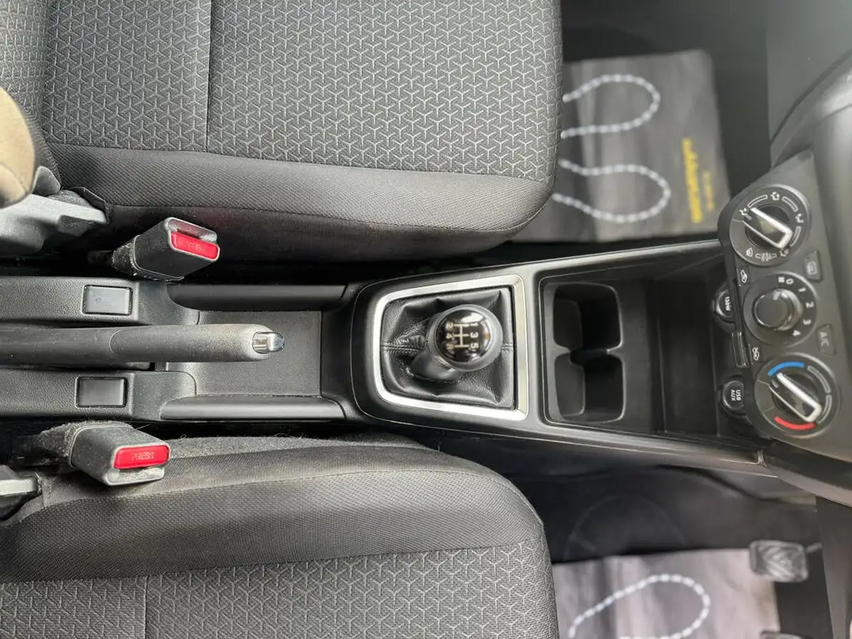2018-suzuki-swift-12-dualjet-sz3-90ps-big-30