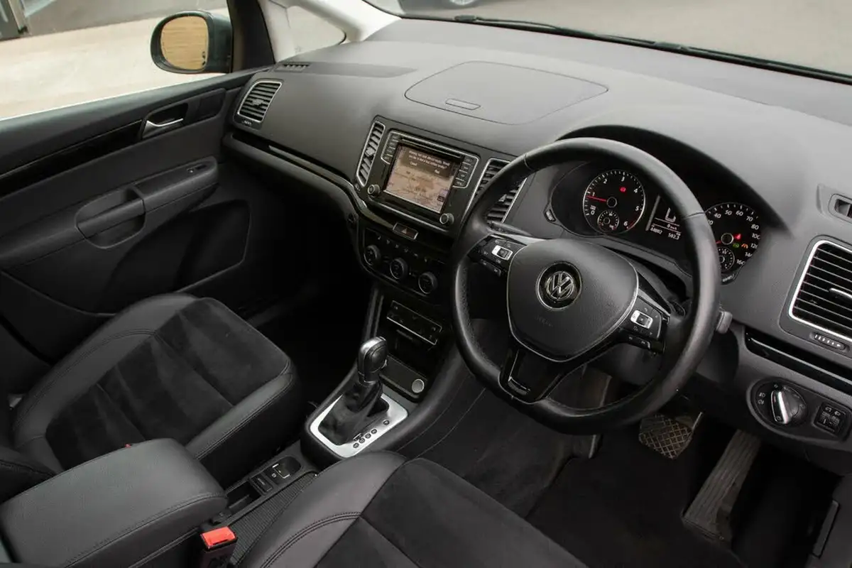 2020-volkswagen-sharan-20tdi-sel-150ps-dsg-big-4