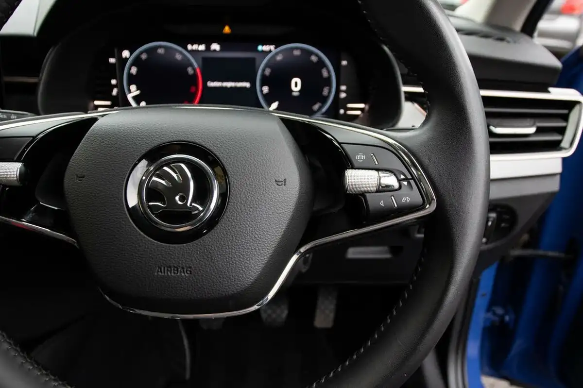 2022-skoda-kamiq-15-tsi-se-l-big-21