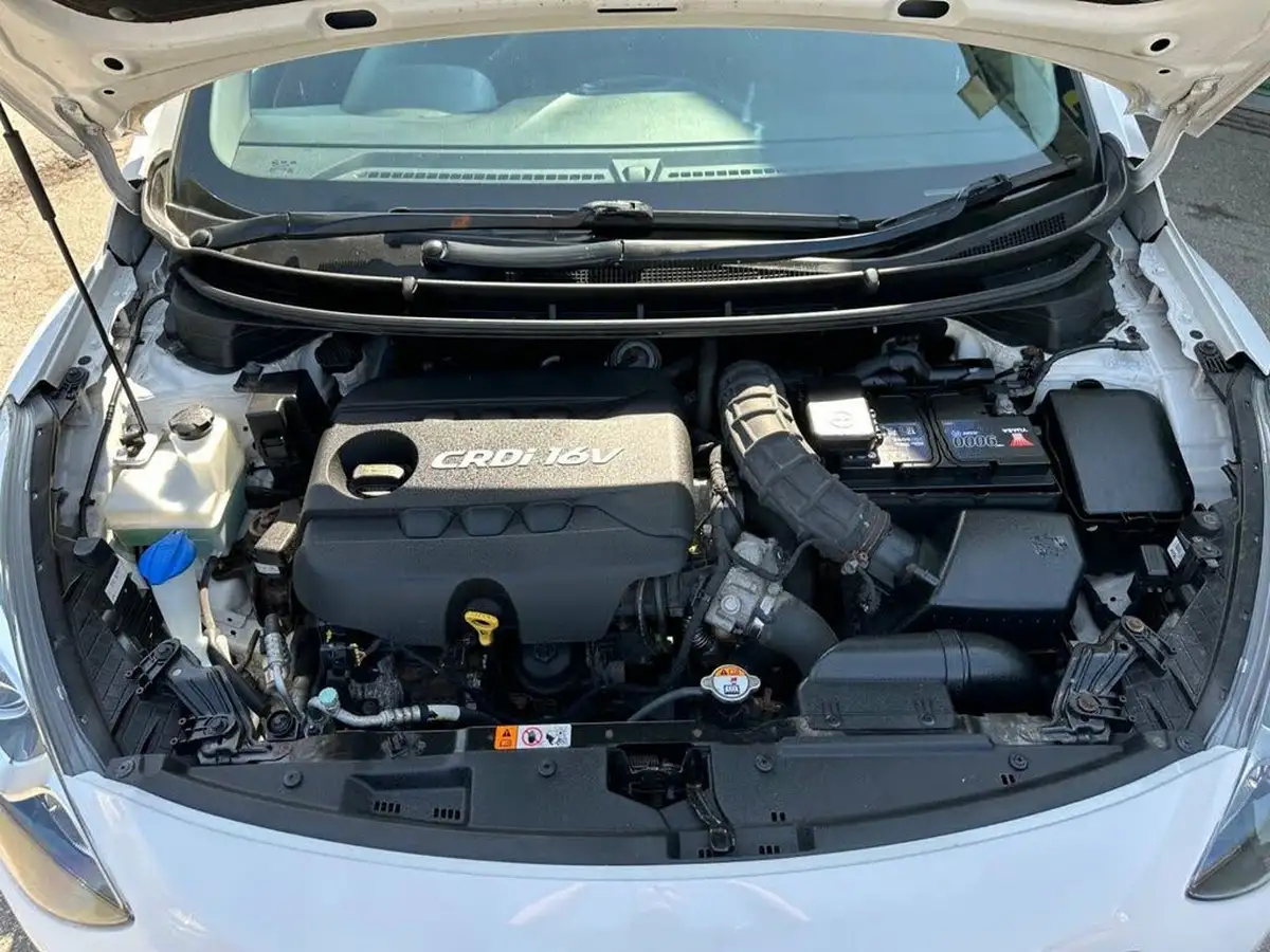 2012-hyundai-i30-16td-active-blue-drive-isg-big-34