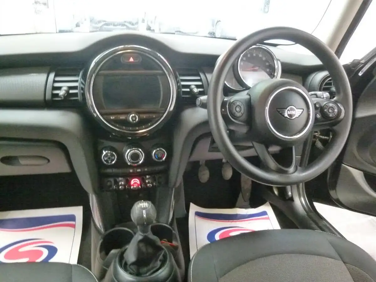2018-mini-cooper-15-cooper-series-ii-ss-hatchback-5d-big-16