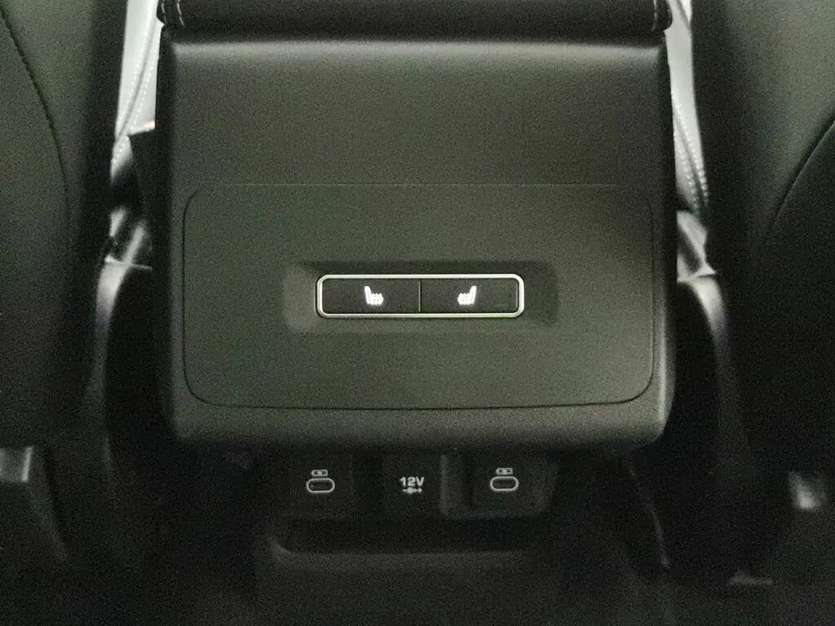 2021-jaguar-i-pace-ev400-hse-big-13