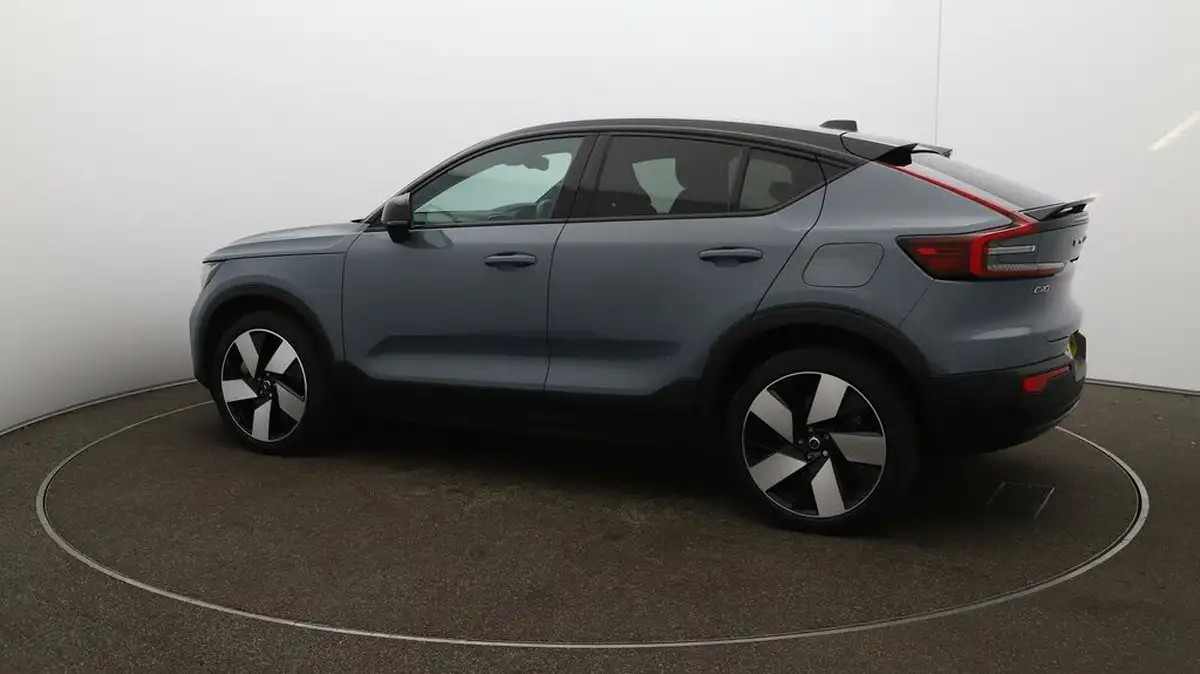 2022-volvo-c40-e-twin-recharge-pro-big-39